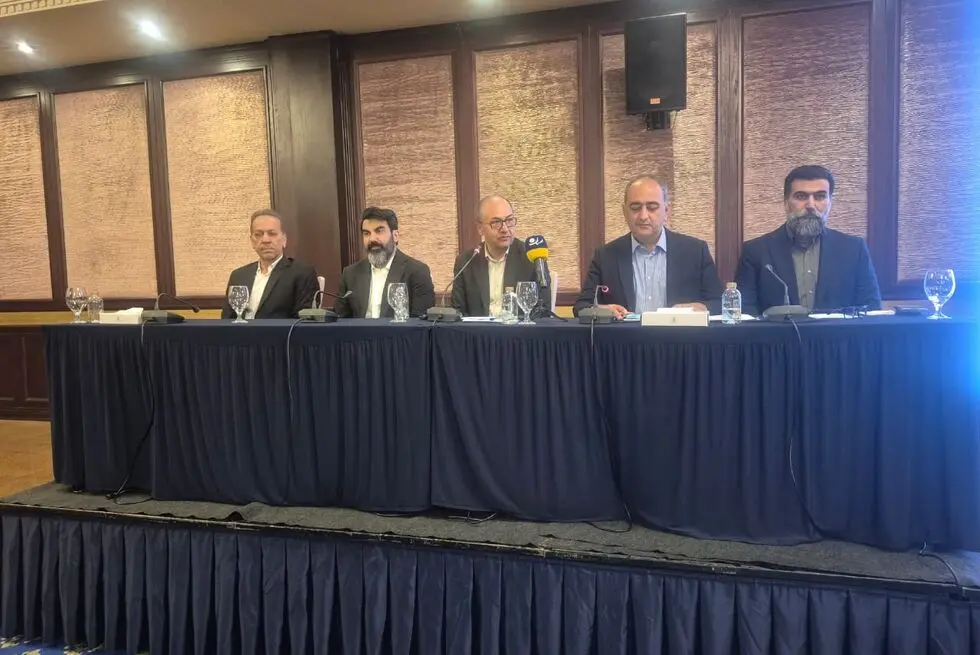 فاضلی: اصناف فقط یک تشکل صنفی نیستند؛ ستون اقتصاد و امنیت اجتماعی کشورند

