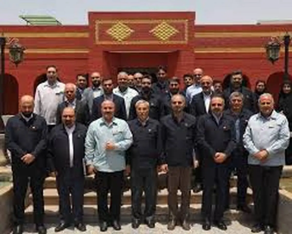 نخستین جلسه شورای سیاستگذاری شرکتهای تابعه گروه توسعه فراگیر فولاد خوزستان در سال ۱۴۰۴