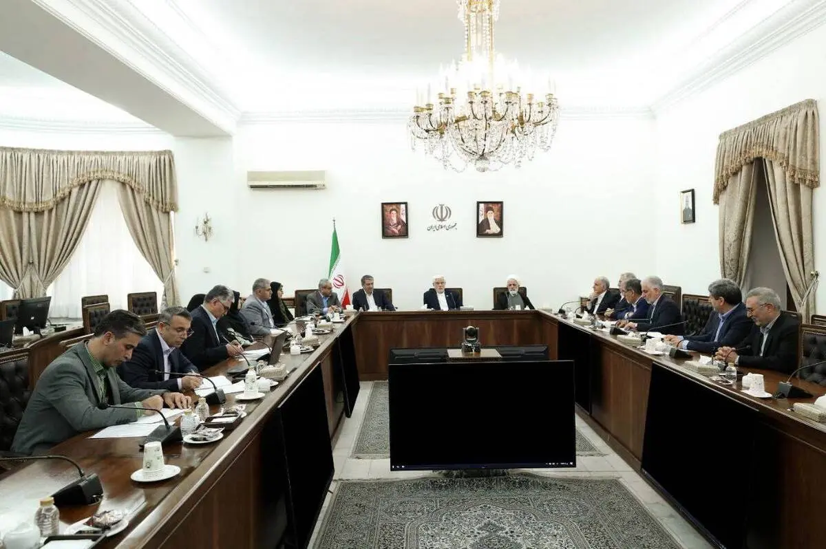 معاون اول رئیس‌جمهور در جلسه بررسی توسعه و ساماندهی دانشگاه‌های شهید بهشتی و علوم پزشکی شهید بهشتی؛
ساماندهی دانشگاه‌های بزرگ تهران نیازمند همکاری دولت و قوه قضاییه است/ توسعه دانشگاه‌های بزرگ دغدغه ملی و فرهنگی دولت است