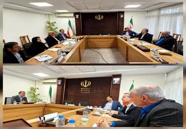 جلسه بررسی رفع ناترازی گاز صنایع در فصول پاییز و زمستان در دفتر ریاست جمهوری با حضور دکتر سبحانی، رئیس انجمن تولیدکنندگان فولاد ایران، نمایندگان وزارت صمت، صنعت پتروشیمی، شرکت ملی گاز و صنعت سیمان