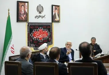 هشدار جدی دکتر عارف به محتکرین: در صورت نیاز انبارهایی که مملو از کالا است را باز می‌کنیم و با قیمت مصوب به دست مردم خواهیم رساند/ کشاورزان هیچ سود و منفعتی از قیمت کنونی برنج دریافت نمی‌کنند/ همراهی قوای قضائیه و مجریه در جنگ ۱۲ روزه الگوی خوبی از وحدت و