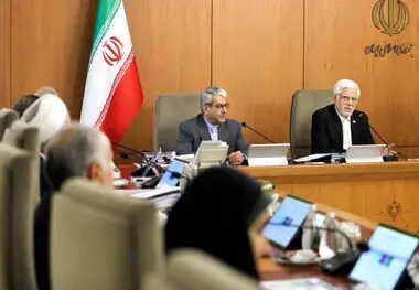 داوطلب تحریم نیستیم/ همواره در برابر تحریم‌ها توانستیم در چارچوب و راهبردهای مشخص حاکمیت حرکت کنیم / بانک مرکزی اعلام کند چه عواملی برای نرخ‌های کاذب دلار که به نظر نمی‌رسد زمینه اقتصادی هم دارد تأثیرگذار است / توسعه و تحکیم روابط تهران-پکن در دستور کار د
