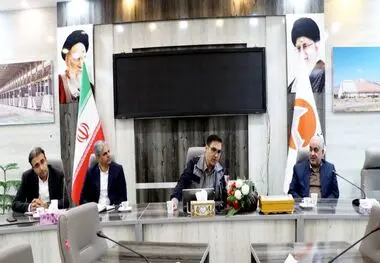 نشست صمیمی شورای اسلامی کار و تعدادی از بازنشستگان شرکت به همراه مدیر عامل محترم و برخی از مسئولین اجرایی استان با بخش خصوصی گروه پترو ستاره فلات ایران