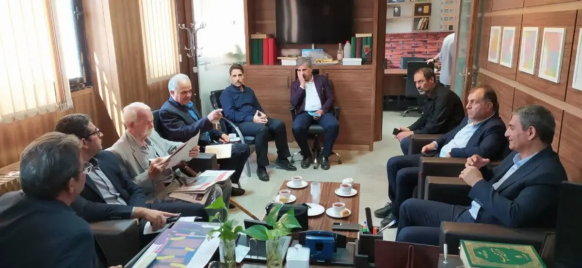 دیدار مهندس مهرداد دادخواه مدیرعامل شرکت توزیع برق شهرستان اصفهان و هیئت همراه از مجتمع فرهنگی مطبوعاتی اصفهان و دفاتر مستقر در آن به مناسبت تبریک روز خبرنگار 

