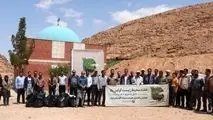 برگزاری همایش پاکسازی طبیعت در تنگه گزی جاجرم به مناسبت هفته محیط زیست
