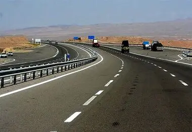 اضافه شدن ۳۰۰ کیلومتر بزرگراه به شبکه جاده‌ای کشور