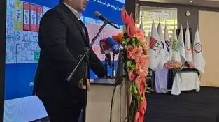 بازگشت فخوز پس از رگبار موشک‌ها
