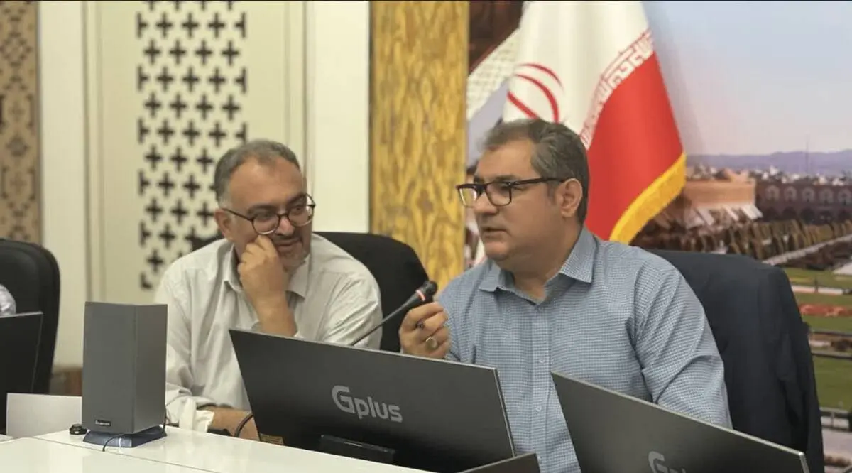 انجمن صنایع دستی اصفهان برای اولین بار تشکیل می شود
واگذاری تالار تیموری به انجمن صنایع دستی
