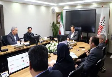 در جلسه پایش عملکرد شرکت آهن و فولاد گل گهر اعلام شد:
برنامه راه اندازی بزرگ ترین پروژه تولید ورق فولادی کشور تا ابتدای تابستان 1405/ تاکید سمیعی نژاد بر تامین مالی به موقع طرح از سوی سهامداران