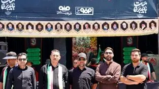 لبیک یا خامنه‌ای