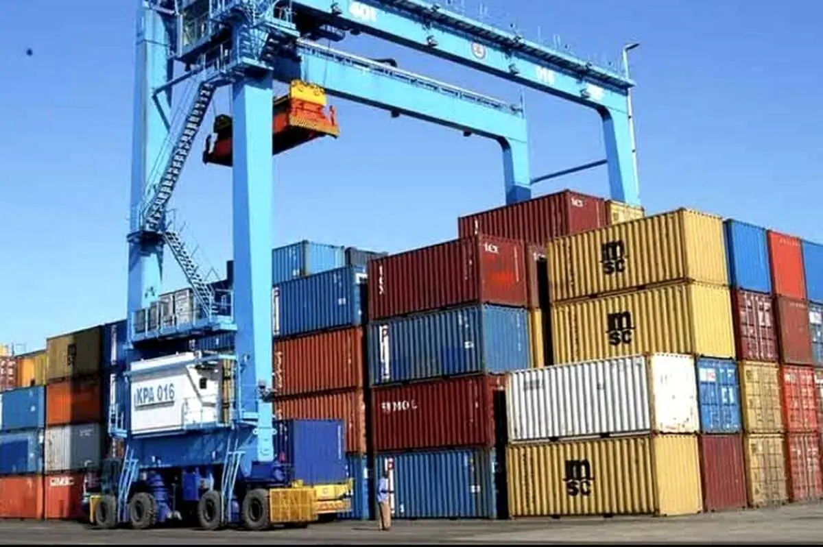در یازده ماهه امسال
یک میلیارد و ۱۳۴ میلیون دلار کالا از گمرکات استان اصفهان صادر گردید
