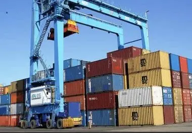در یازده ماهه امسال
یک میلیارد و ۱۳۴ میلیون دلار کالا از گمرکات استان اصفهان صادر گردید