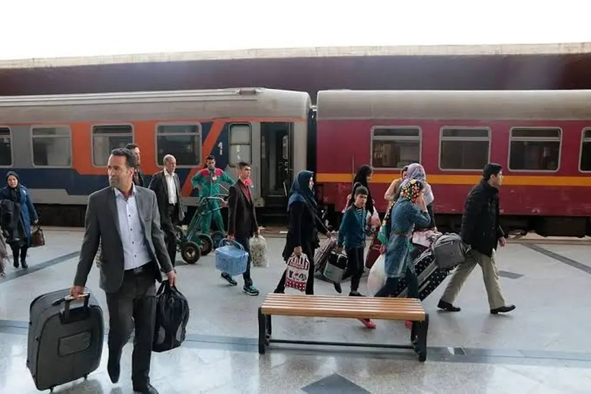 پیش فروش بلیت‌ قطارهای مسافری نیمه دوم مرداد از چهارشنبه آغاز می‌شود
