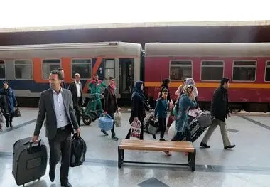 پیش فروش بلیت‌ قطارهای مسافری نیمه دوم مرداد از چهارشنبه آغاز می‌شود