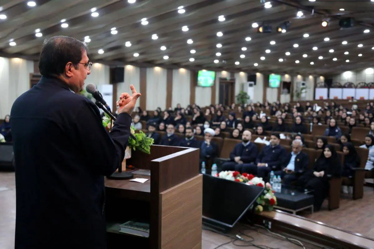 جشن بانوی کرامت ویژه‌ی بانوان شاغل گروه فولاد خوزستان برگزار شد

