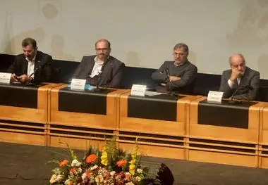 مدیرعامل  فولاد خوزستان:
فولاد سبز ایرانی؛ گام‌های بلندتر از بسیاری کشورها در مسیر توسعه پایدار 