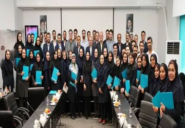 مدیرعامل بیمه دی: توجه به سلامت جسم و روح کارکنان آینده این صنعت را بیمه می‌کند