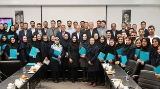 مدیرعامل بیمه دی: توجه به سلامت جسم و روح کارکنان آینده این صنعت را بیمه می‌کند