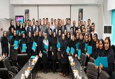 مدیرعامل بیمه دی: توجه به سلامت جسم و روح کارکنان آینده این صنعت را بیمه می‌کند