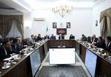 مردم در جنگ ۱۲ روزه خوش درخشیدند و سهم خود را ادا کردند حالا نوبت ما مسئولان است/ دشمنان هیچگاه نتوانستند درک درستی از مردم ایران داشته باشند/ راهبرد دولت این است که مردم محور اصلی فعالیت‌ها قرار بگیرند/ تاکید بر بازسازی هرچه سریعتر خسارات ناشی از حمله 
