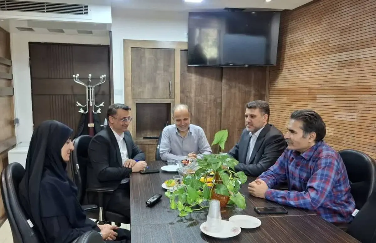 هم‌زمان با هفته دفاع مقدس؛ تفاهم‌نامه راه‌اندازی «میز خدمت کارکنان» در مخابرات منطقه اصفهان امضا شد