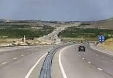 جاده‌ها در اسارت مرگ و ترافیک 