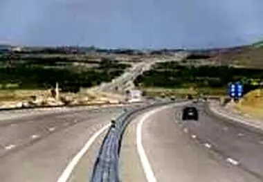 جاده‌ها در اسارت مرگ و ترافیک 