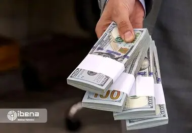 قیمت دلار و یورو در مرکز مبادله و صرافی‌ها؛ امروز شنبه ۶ خرداد ۱۴۰۲