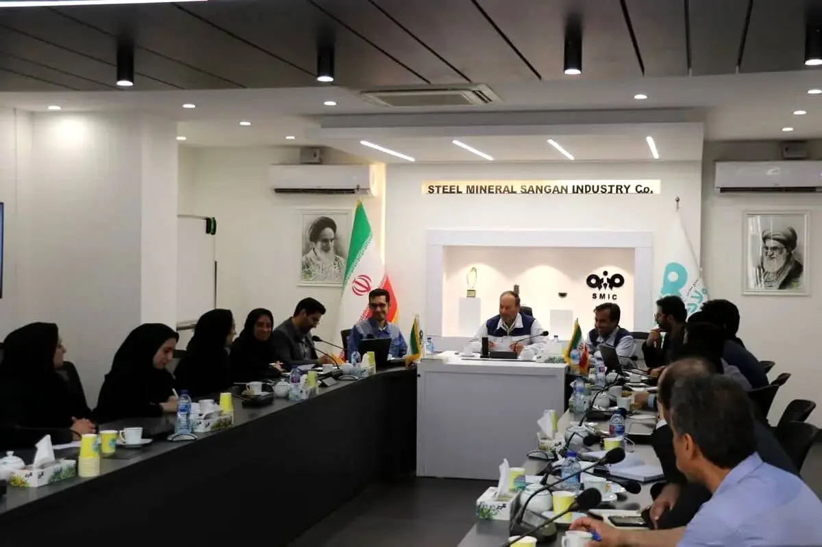 بازدید مدیران و کارشناسان پارک علم و فناوری از فولاد سنگان