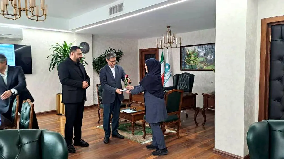 به مناسبت گرامیداشت روز زن، تجلیل از بانوان شاغل در فولاد سنگان