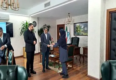 به مناسبت گرامیداشت روز زن، تجلیل از بانوان شاغل در فولاد سنگان