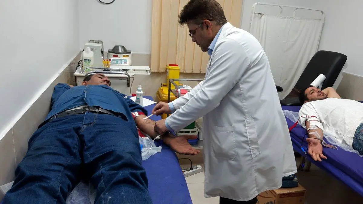 همزمان با آغاز ماه صفر؛ سنت حسنه‌ی اهدای خون در شرکت فولاد خوزستان انجام شد