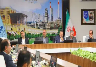 انتقال دانش فنی و تجهیزات، تبادل اطلاعات و حضور سازندگان داخلی در بازار های جهانی