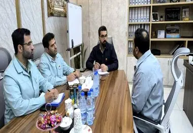 در راستای رسیدگی و رفع مشکلات کارکنان انجام شد؛ دیدار چهره به چهره معاون منابع انسانی و امور اجتماعی با کارکنان شرکت فولاد خوزستان

