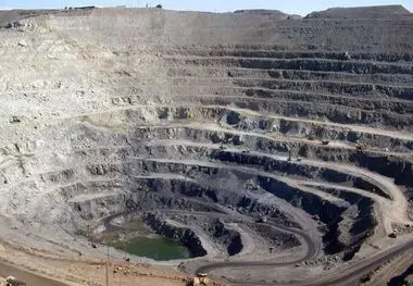 معادن خاک می خورند