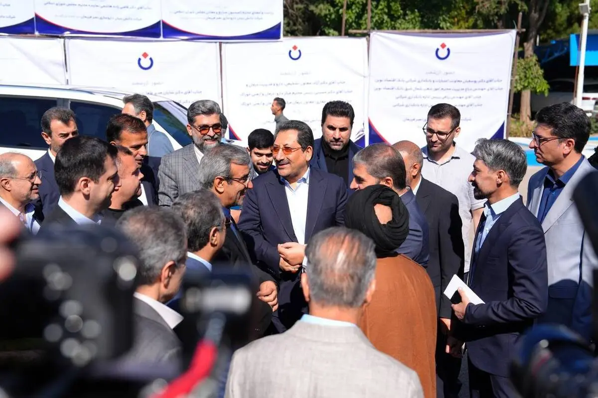 افتتاح فاز توسعه ای شرکت دانش بنیان داروسازی نصر فریمان با حضور وزیر صمت 