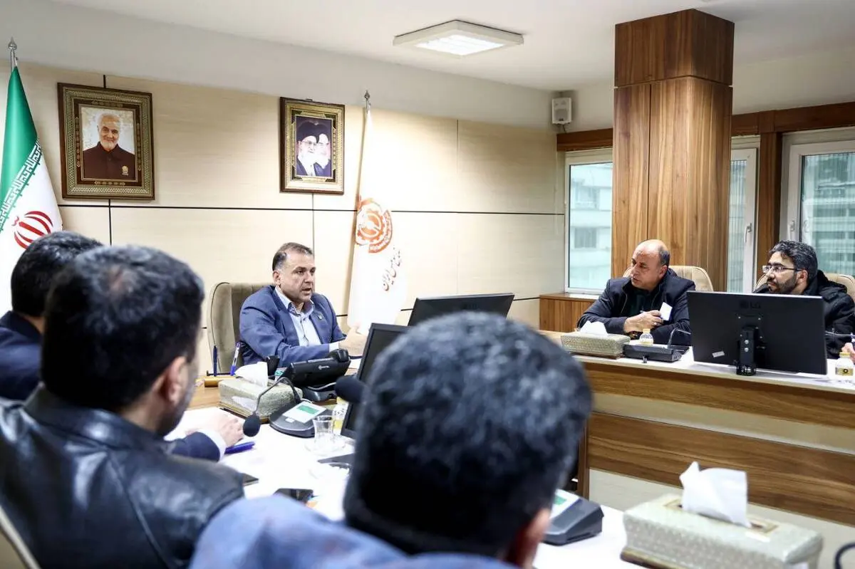 مدیرعامل شرکت ملی صنایع مس ایران در دیدار با نمایندگان کارگری تأکید کرد:
عدالت در پرداخت و ارتقای جبران خدمات کارگران در دستور کار شرکت مس