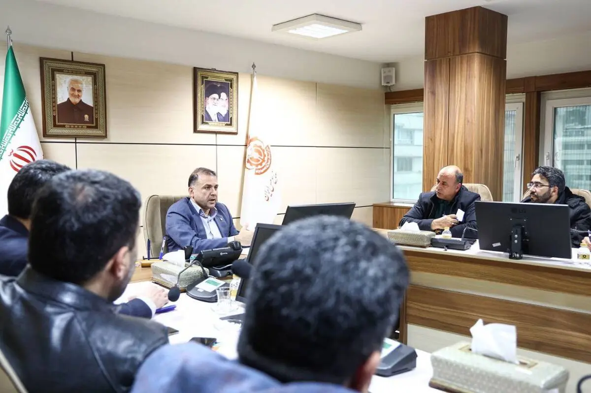 مدیرعامل شرکت ملی صنایع مس ایران در دیدار با نمایندگان کارگری تأکید کرد:
عدالت در پرداخت و ارتقای جبران خدمات کارگران در دستور کار شرکت مس