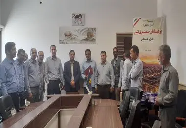 تجلیل از بیش از ۳۰۰ برق‌بان در شمال استان کرمان؛ تأکید بر نقش بی‌بدیل نیروهای عملیاتی در ارتقای رضایتمندی مشترکین