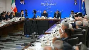 اتابک: مطالبات تولیدکنندگان با اولویت در هیأت دولت پیگیری می‌شود