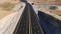  36 کیلومتر دیگر از آزادراه حرم تا حرم در محور گرمسار - سمنان امروز افتتاح شد.