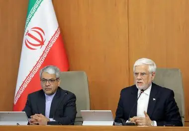 معاون اول رئیس‌جمهور با اشاره به اهمیت حفظ وحدت و انسجام ملی، گفت: نخبگان اظهاراتی مطرح نکنند که موجب کاهش وحدت و انسجام ملی شود