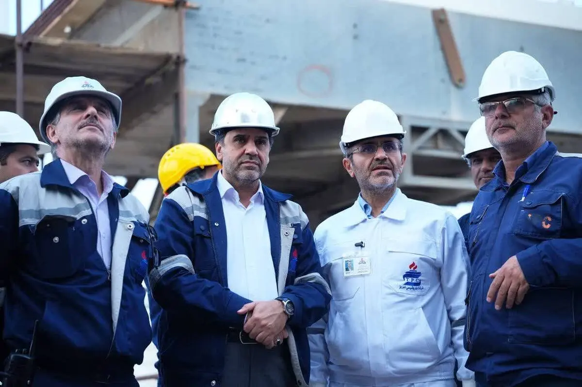 بررسی میدانی روند تعمیرات اساسی نیروگاه در بازدید مدیرعامل شرکت پتروشیمی تبریز