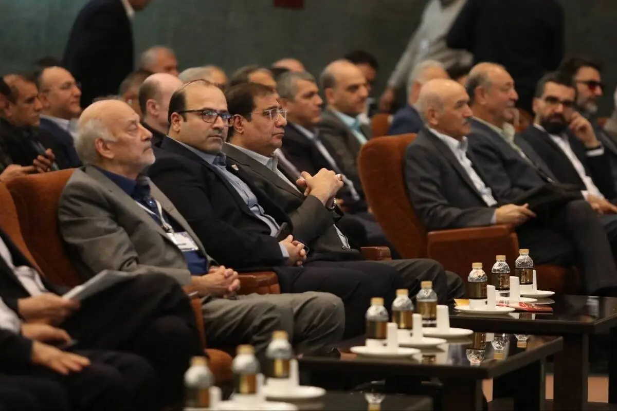 همراه با فولاد خوزستان در سمپوزیوم فولاد ۱۴۰۵