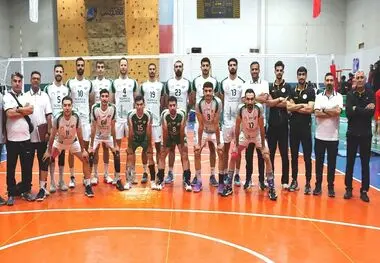 در هفته دوم لیگ دسته یک والیبال مردان کشور رقم خورد: دومین پیروزی پیاپی سروقامتان فولاد غدیر نی‌ریز؛ این بار در خانه و مقابل مقاومت تهران