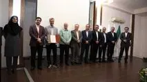 با حضور مدیرعامل و معاونان شرکت فولاد هرمزگان انجام شد؛
قدردانی از نفرات برتر جشنواره ارتقای بهره‌وری فولاد هرمزگان