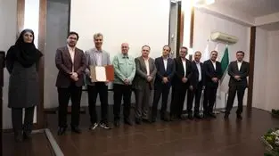 با حضور مدیرعامل و معاونان شرکت فولاد هرمزگان انجام شد؛
قدردانی از نفرات برتر جشنواره ارتقای بهره‌وری فولاد هرمزگان