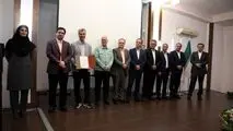 با حضور مدیرعامل و معاونان شرکت فولاد هرمزگان انجام شد؛
قدردانی از نفرات برتر جشنواره ارتقای بهره‌وری فولاد هرمزگان