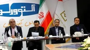 تأکید مدیرعامل بانک صنعت و معدن بر حمایت از صنایع آسیب دیده در جنگ رمضان