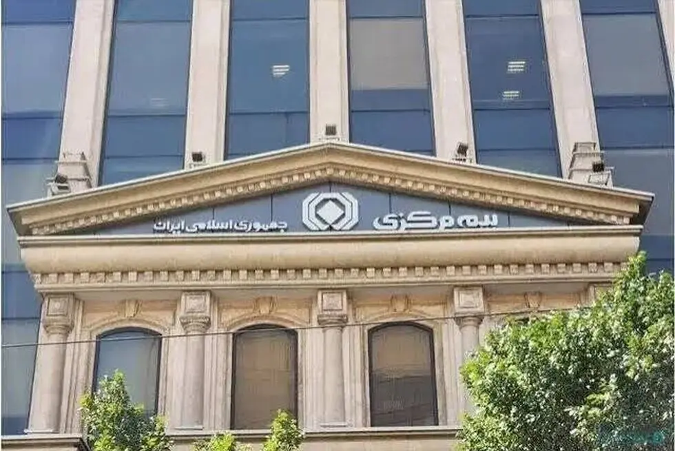 رییس‌کل بیمه مرکزی: برای حقوق مردم خط قرمز ندارم
